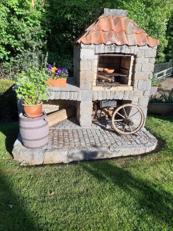 Chambres chez Nanou avec petit déjeuner Chimay Extérieur photo